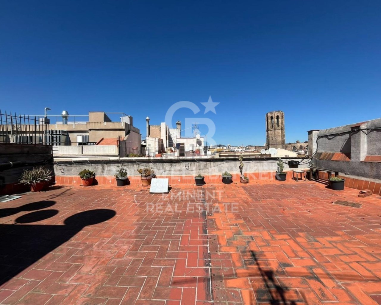 Barcelona, Catalonia, ES, 4 Bedrooms Bedrooms, ,2 BathroomsBathrooms,Residential,For Sale,1838974