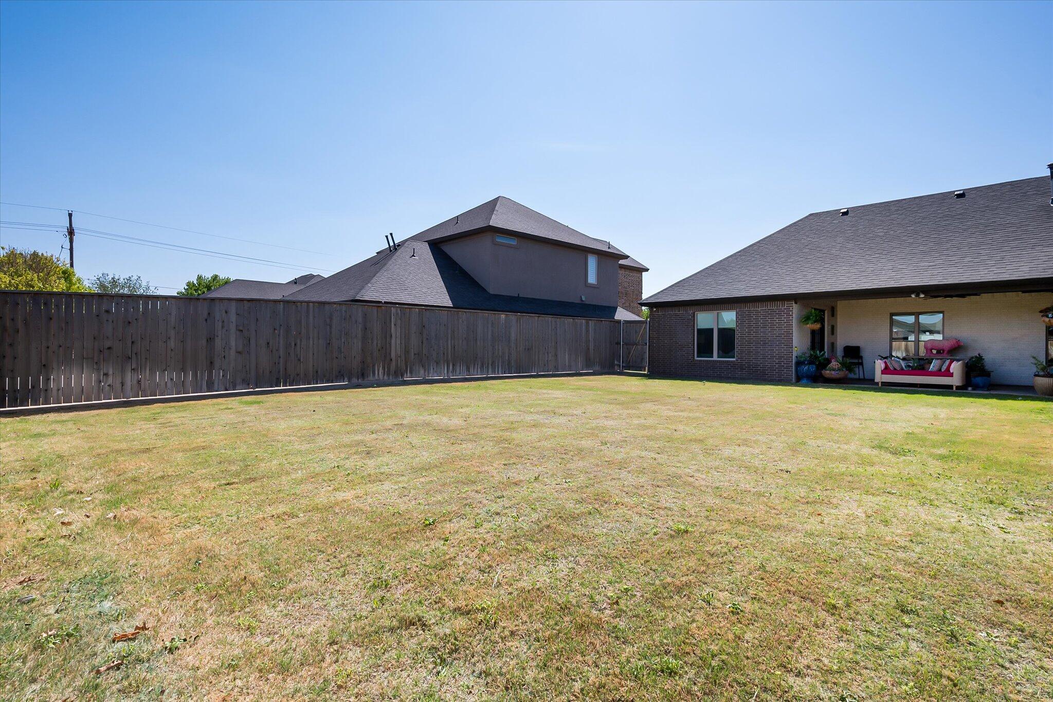 Lubbock, Texas, 79424, United States, 4 Bedrooms Bedrooms, ,4 BathroomsBathrooms,Residential,For Sale,1872129