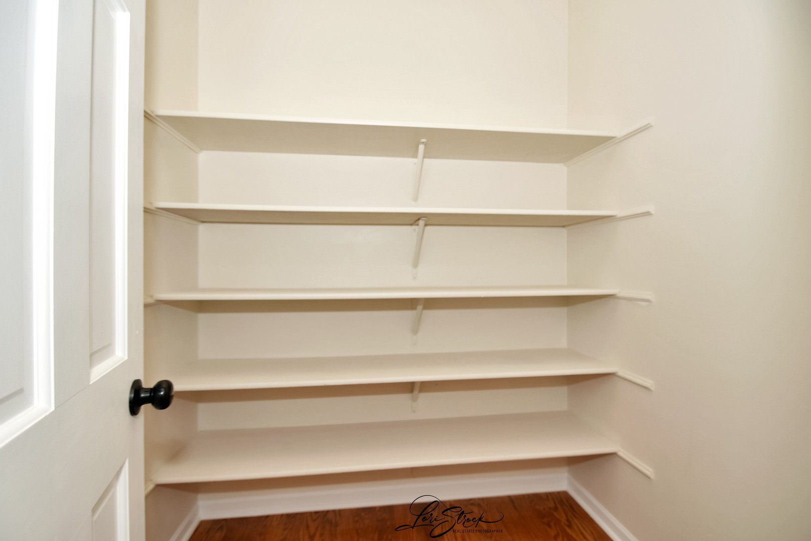 Mokena, Illinois, 60448, United States, 4 Bedrooms Bedrooms, ,3 BathroomsBathrooms,Residential,For Sale,1982496