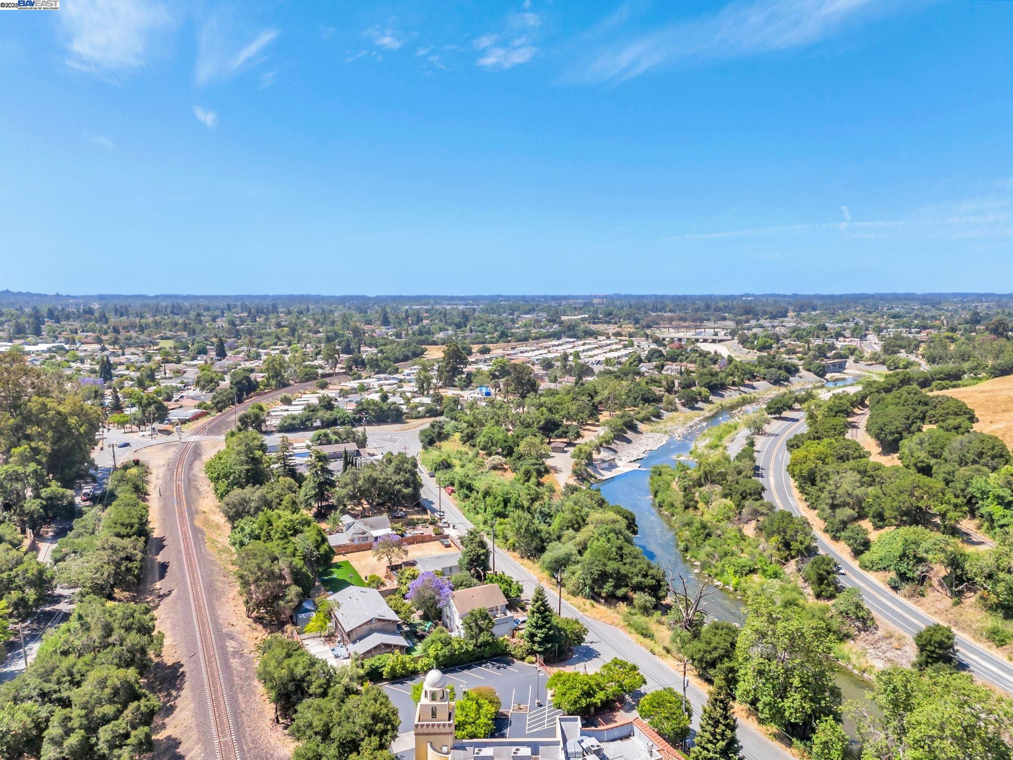 Fremont, California, 94536, United States, 2 Bedrooms Bedrooms, ,1 BathroomBathrooms,Residential,For Sale,1906886