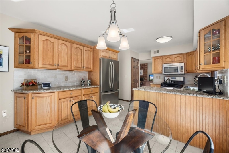 Clinton Twp., New Jersey, 08801, United States, 4 Bedrooms Bedrooms, ,3 BathroomsBathrooms,Residential,For Sale,1988137