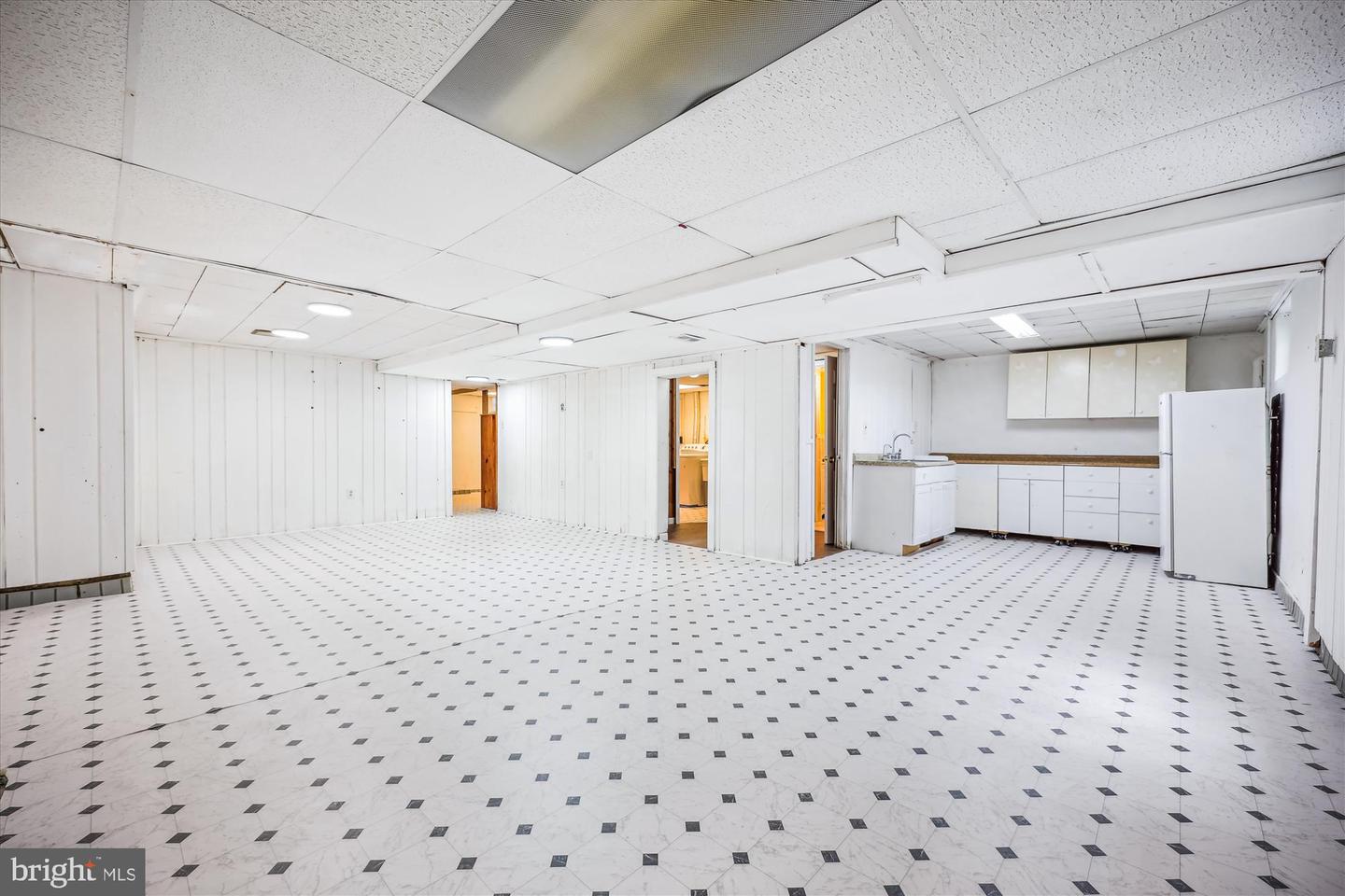 Silver Spring, Maryland, 20903, United States, 4 Bedrooms Bedrooms, ,2 BathroomsBathrooms,Residential,For Sale,1906591
