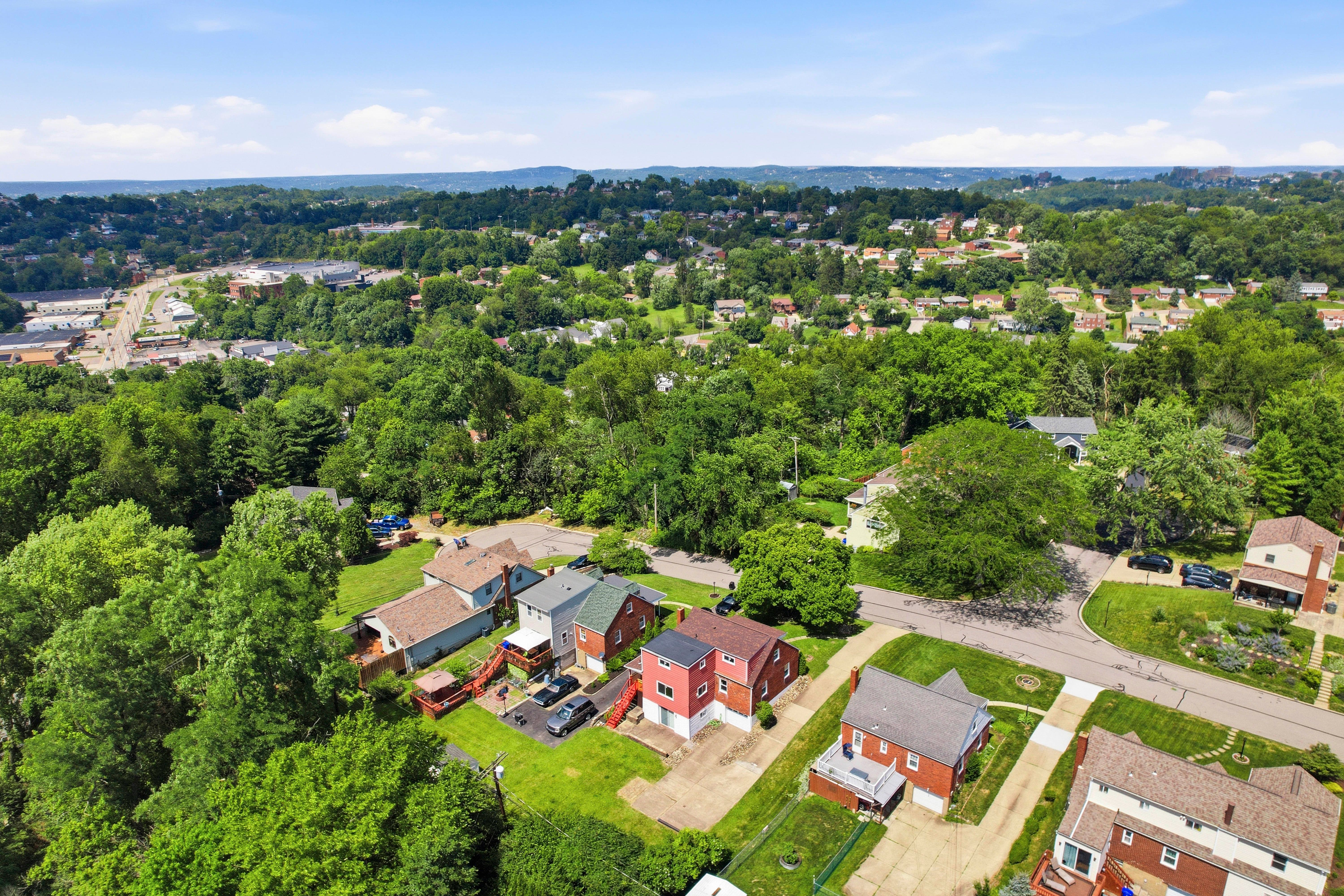  73 Clifford Drive, Pittsburgh, PA 15220 - 物件實景