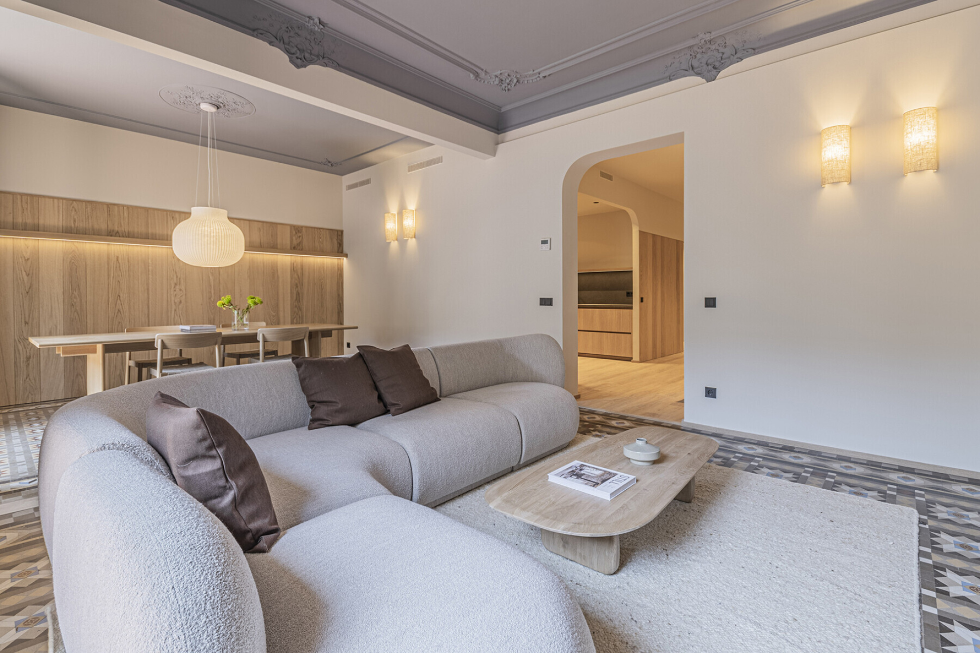  Modernist flat in Eixample with premium finishes in the Quadrat d