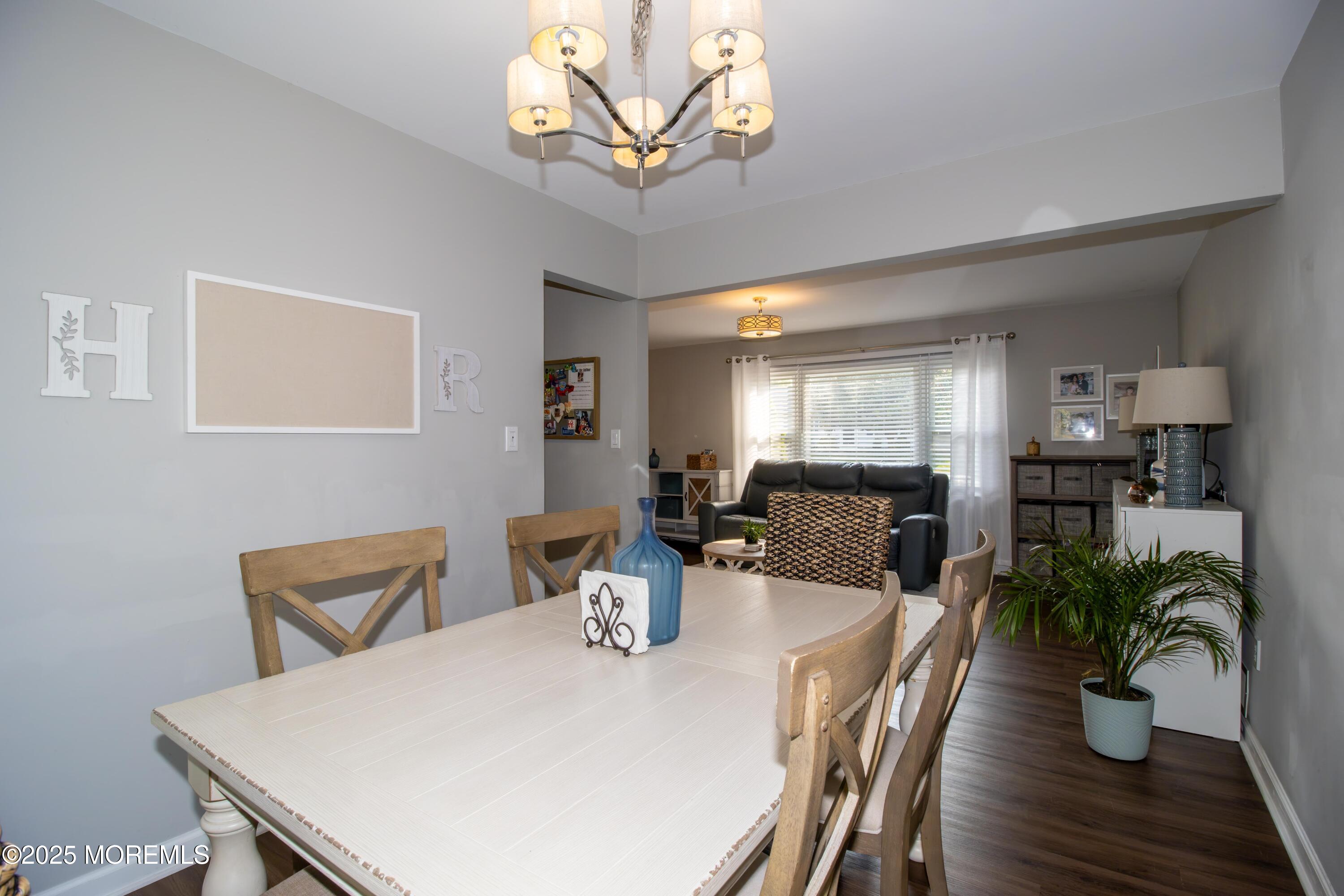 Brick, New Jersey, 08724, United States, 3 Bedrooms Bedrooms, ,2 BathroomsBathrooms,Residential,For Sale,1881353