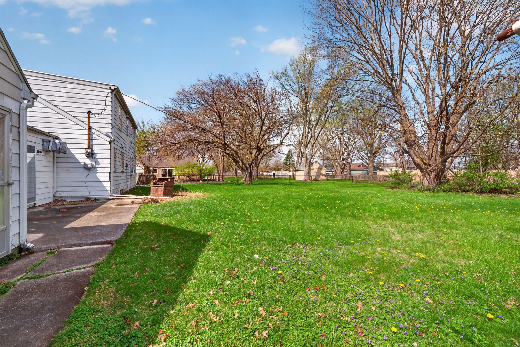  Fort Wayne Home Filled with Potential - 物件實景