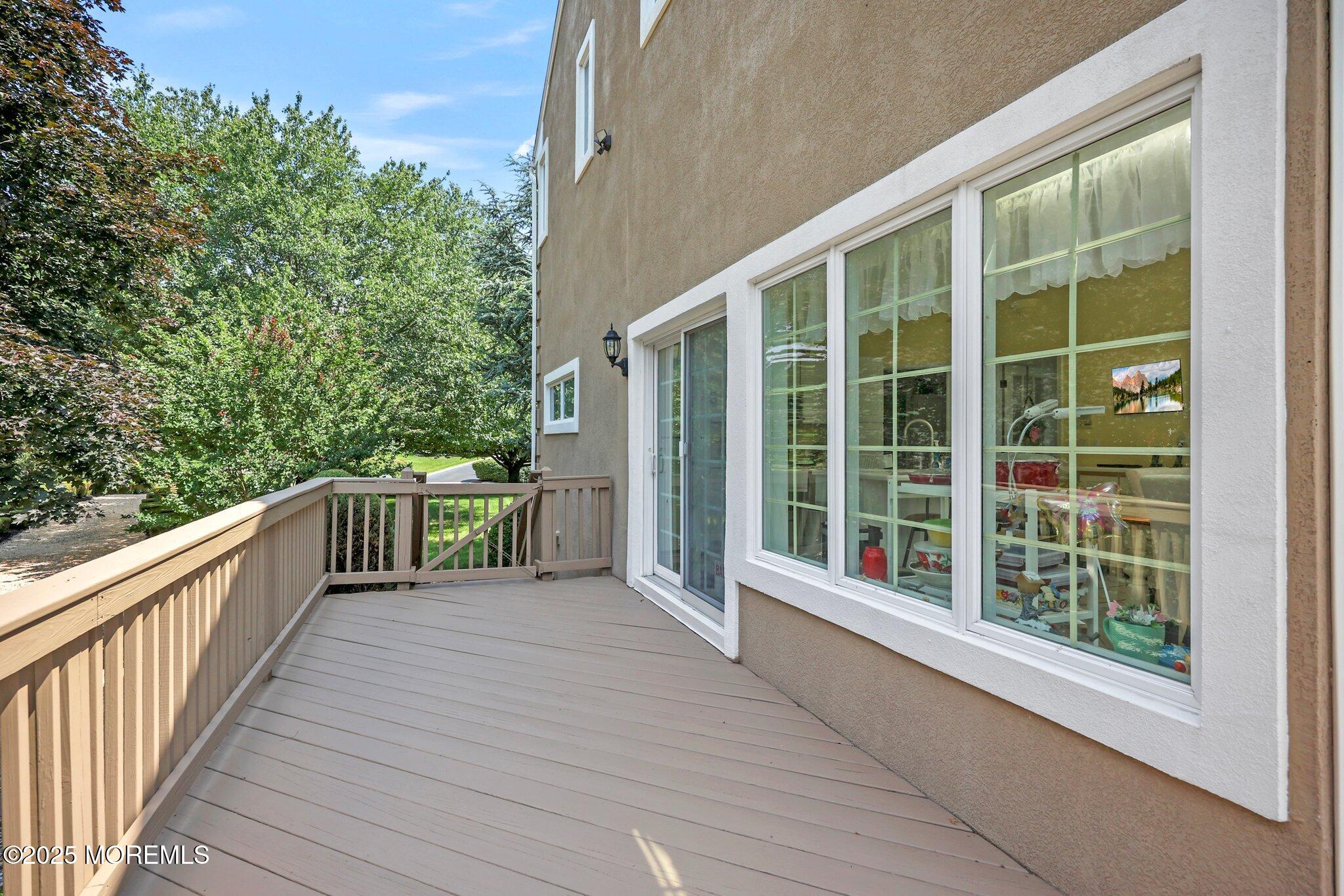 Manalapan, New Jersey, 07726, United States, 5 Bedrooms Bedrooms, ,7 BathroomsBathrooms,Residential,For Sale,1979083