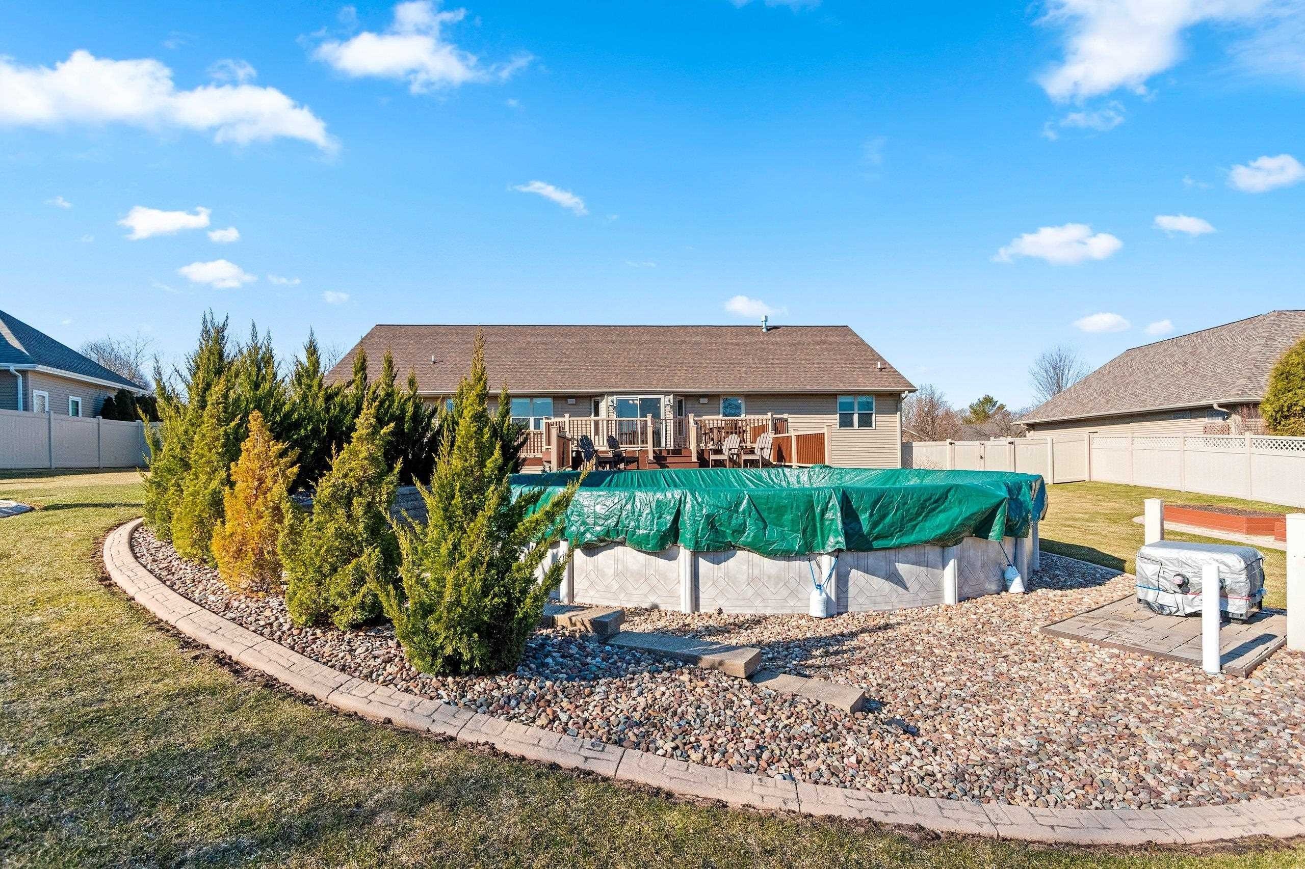 DE PERE, Wisconsin, 54115, United States, 5 Bedrooms Bedrooms, ,4 BathroomsBathrooms,Residential,For Sale,2048678