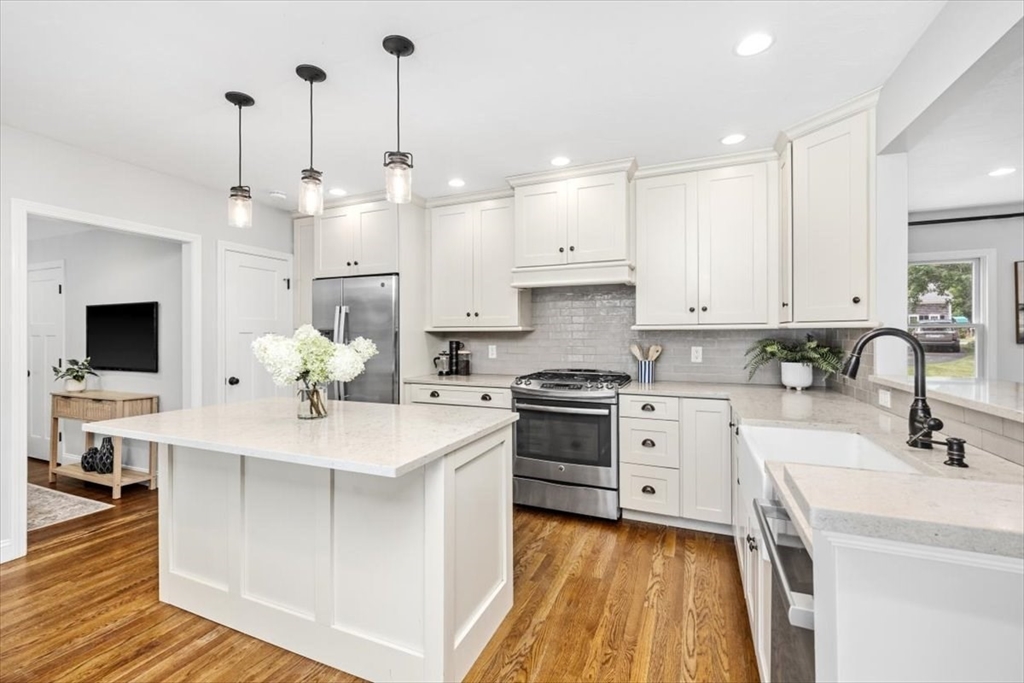 Norwell, Massachusetts, 02061, United States, 3 Bedrooms Bedrooms, ,2 BathroomsBathrooms,Residential,For Sale,1939151