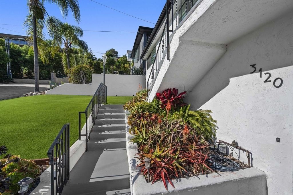 San Diego, California, 92106, United States, 3 Bedrooms Bedrooms, ,2 BathroomsBathrooms,Residential,For Sale,1991298