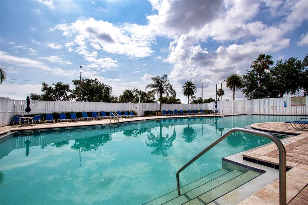 Ellenton, Florida, 34222, United States, 4 Bedrooms Bedrooms, ,3 BathroomsBathrooms,Residential,For Sale,1988008