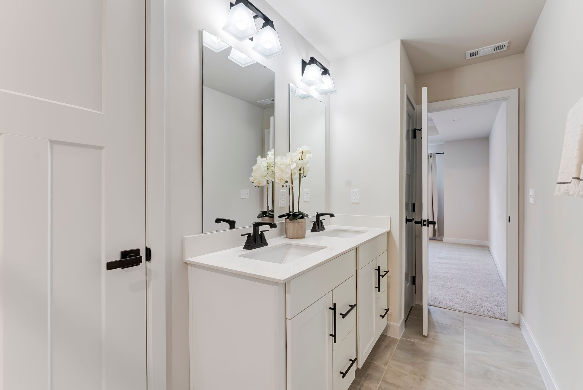  1038 Mountain View Dr, Thompsons Station, TN, 37179 - 物件實景