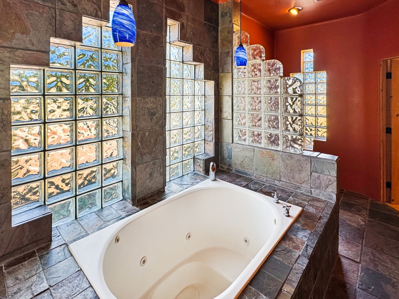 Carlsbad, New Mexico, 88220, United States, 4 Bedrooms Bedrooms, ,3 BathroomsBathrooms,Residential,For Sale,1973725