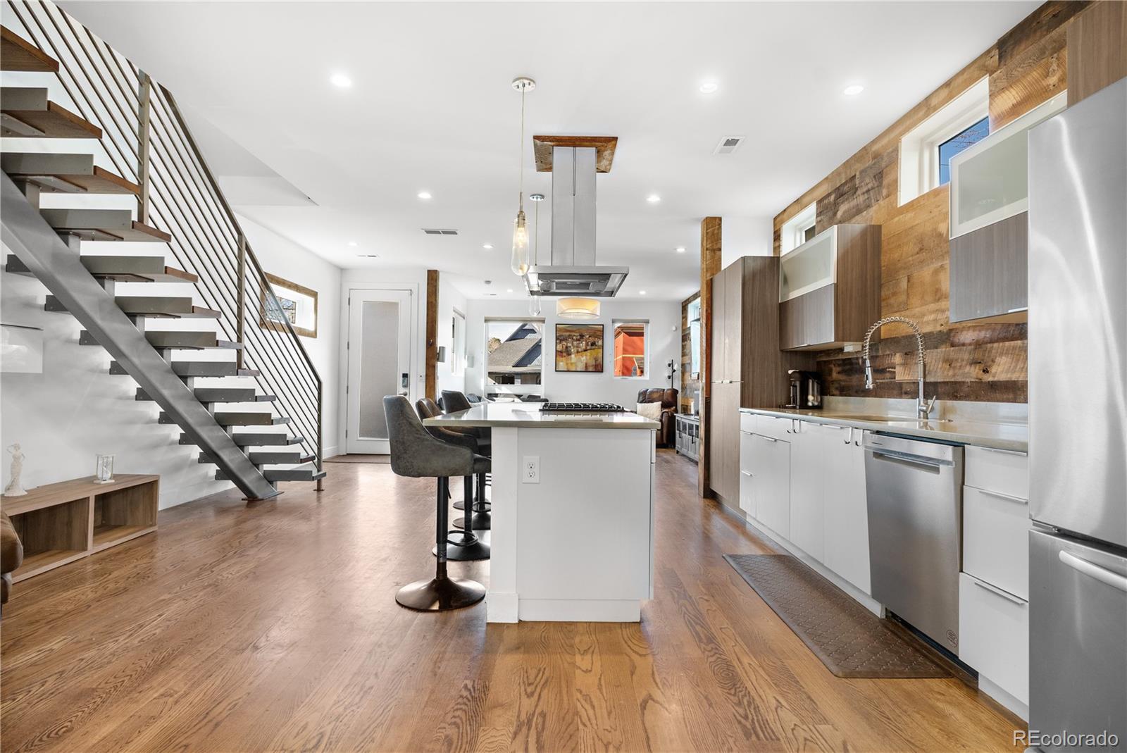 Denver, Colorado, 80211, United States, 5 Bedrooms Bedrooms, ,4 BathroomsBathrooms,Residential,For Sale,1885394