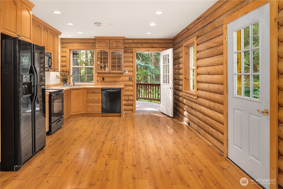 Cle Elum, Washington, 98922, United States, 1 Bedroom Bedrooms, ,1 BathroomBathrooms,Residential,For Sale,1901684