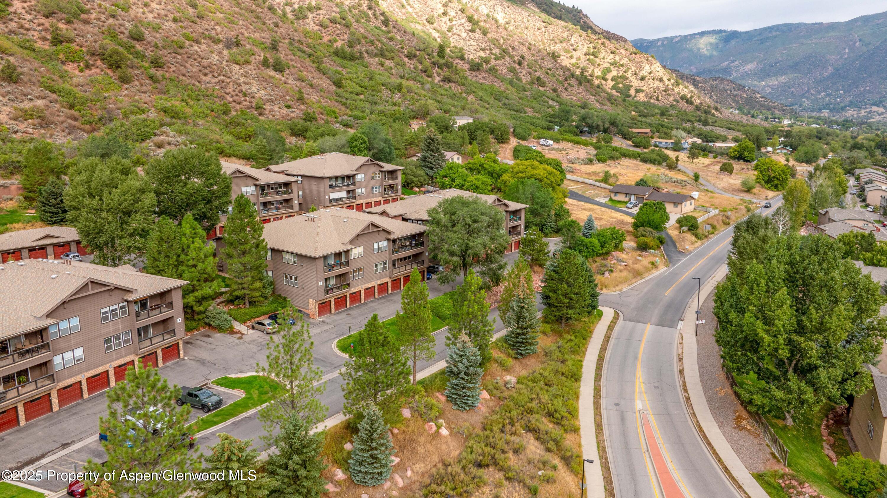 Glenwood Springs, Colorado, 81601, United States, 3 Bedrooms Bedrooms, ,2 BathroomsBathrooms,Residential,For Sale,1795140
