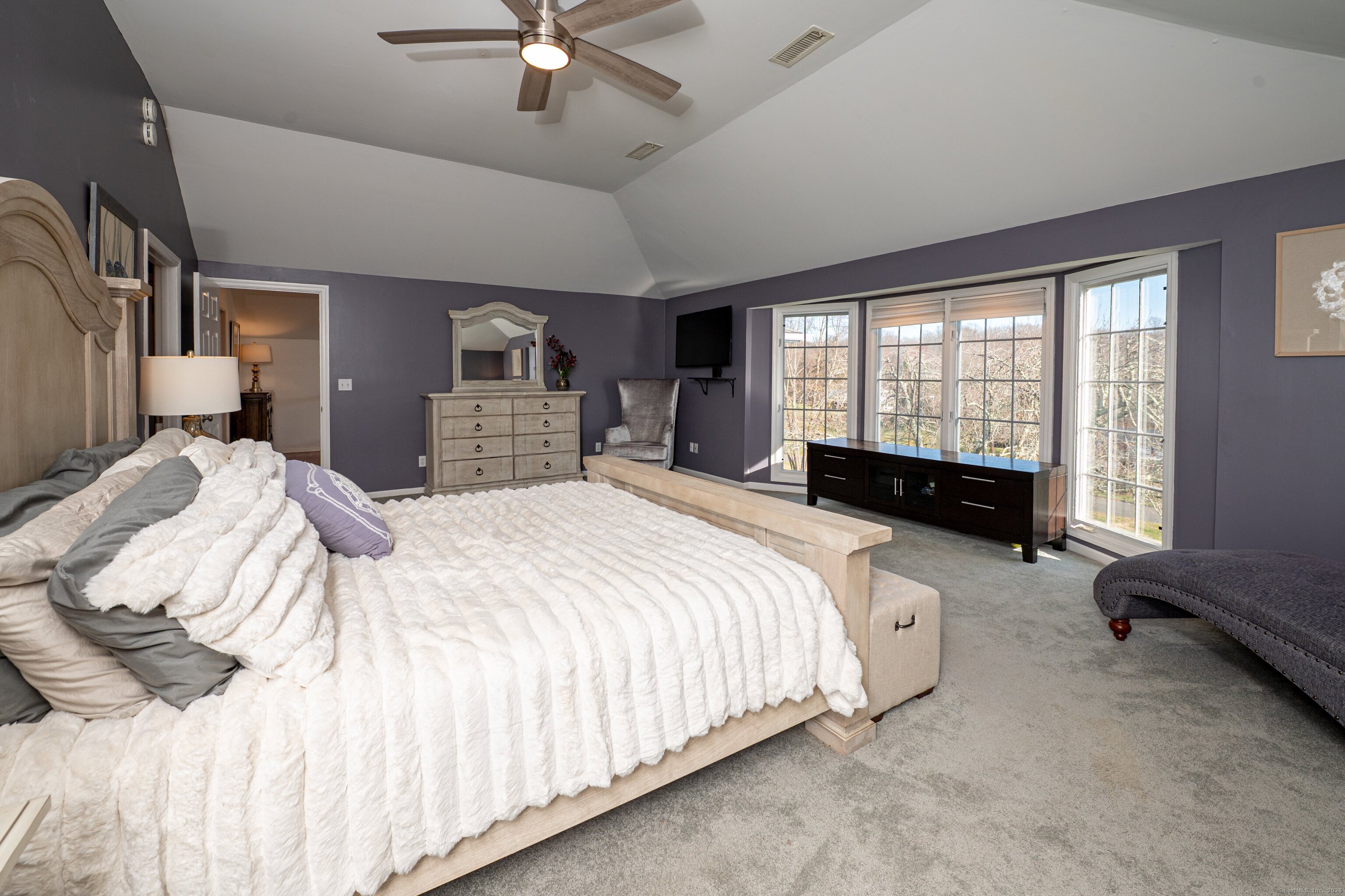 Branford, Connecticut, 06405, United States, 4 Bedrooms Bedrooms, ,4 BathroomsBathrooms,Residential,For Sale,2000721