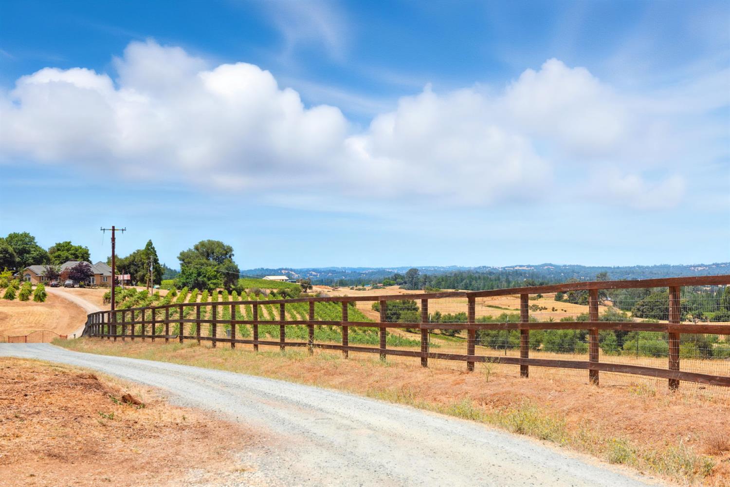 Somerset, California, 95684, United States, 3 Bedrooms Bedrooms, ,2 BathroomsBathrooms,Residential,For Sale,1901793