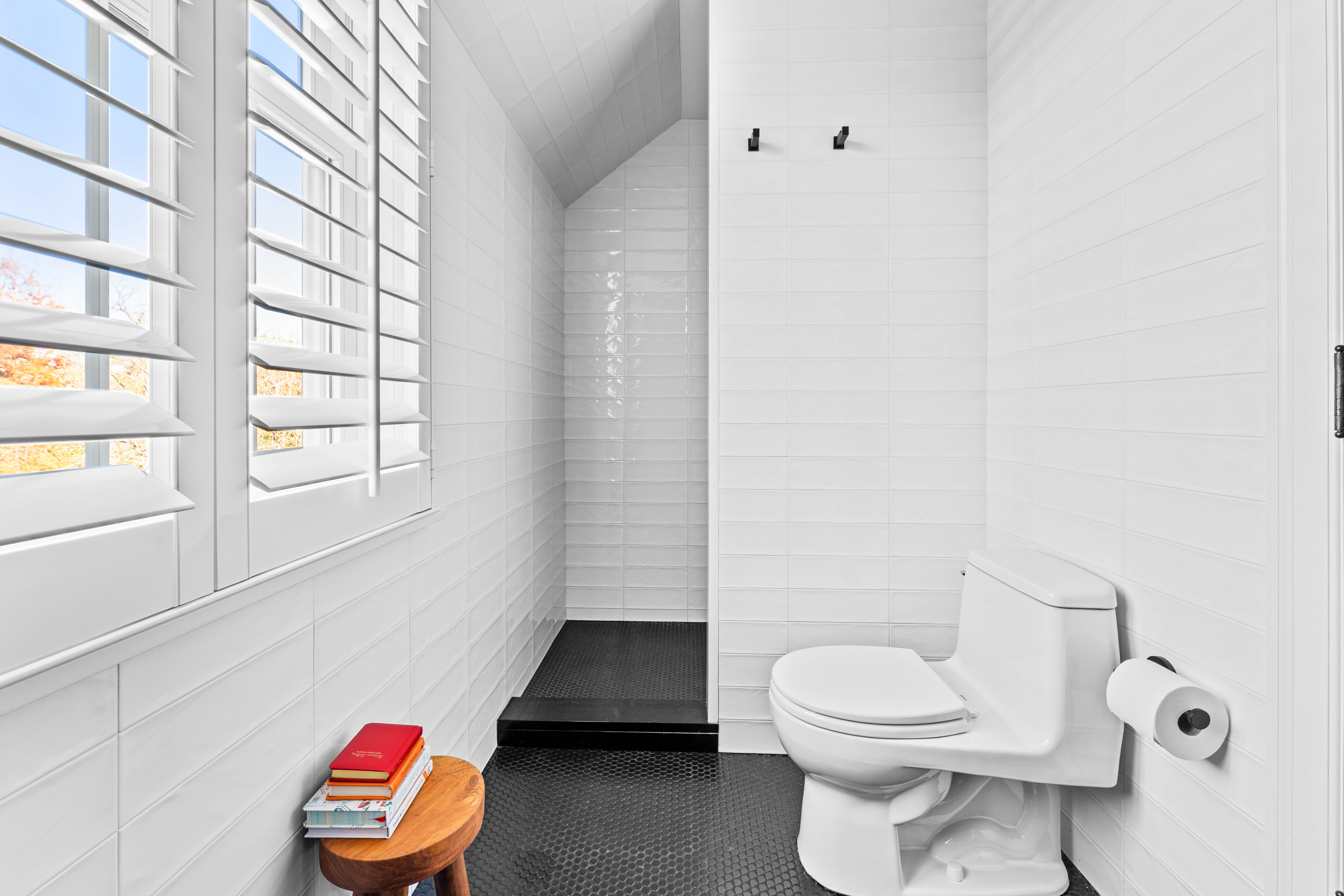  Stunning Private Estate Tucked Away on one of Ladue