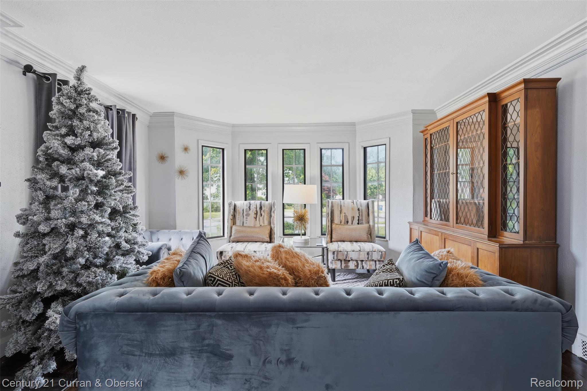 Detroit, Michigan, 48221, United States, 4 Bedrooms Bedrooms, ,3 BathroomsBathrooms,Residential,For Sale,2048542