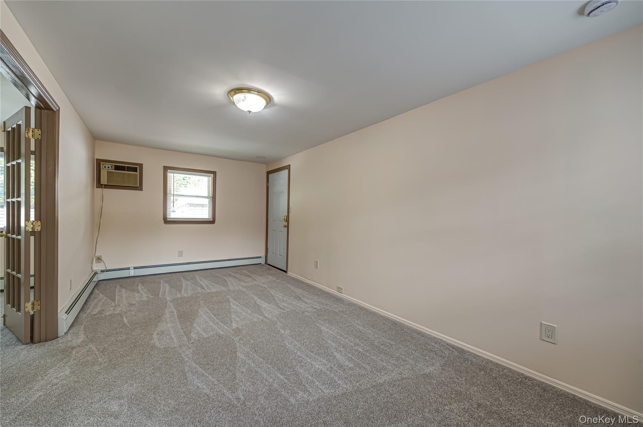  16 Sussex Lane, Lake Grove, NY, 11755 - 物件實景