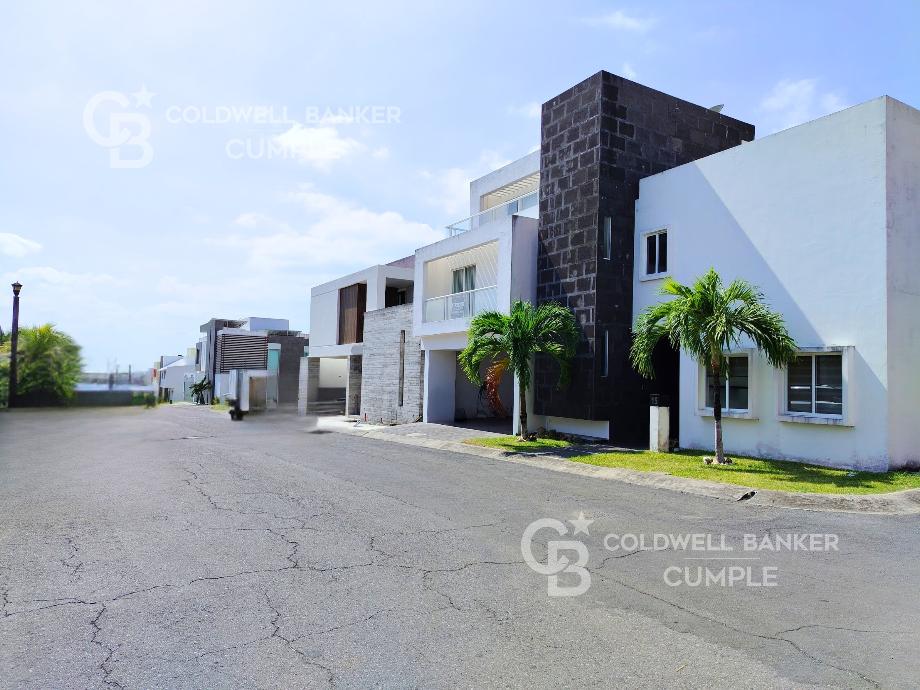 Alvarado, Veracruz de Ignacio de la Llave, 95264, Mexico, 4 Bedrooms Bedrooms, ,5 BathroomsBathrooms,Residential,For Sale,1991660