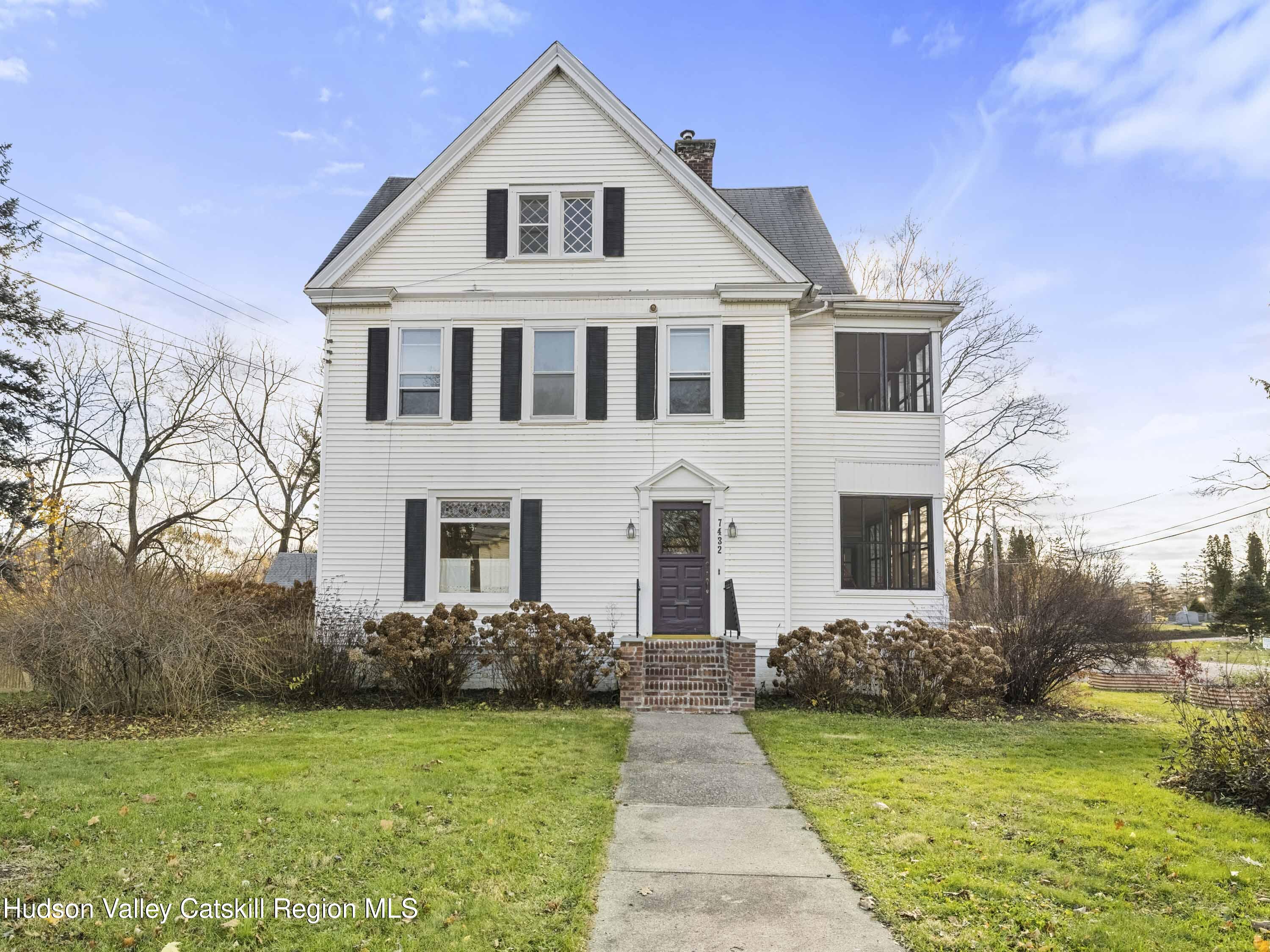 Red Hook, New York, 12571, United States, 4 Bedrooms Bedrooms, ,3 BathroomsBathrooms,Residential,For Sale,2000518