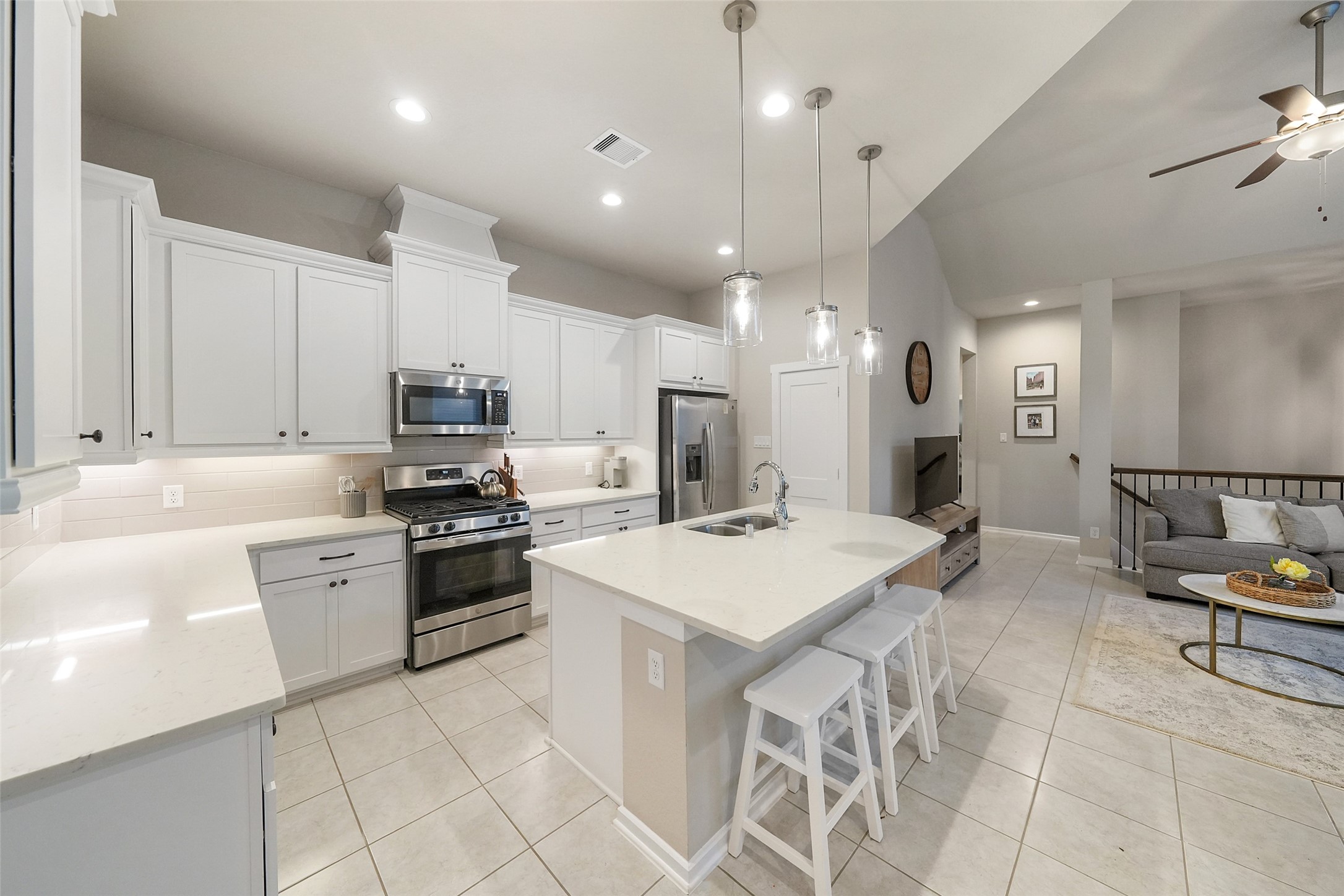  324 N Spotted Fern Drive - 物件實景