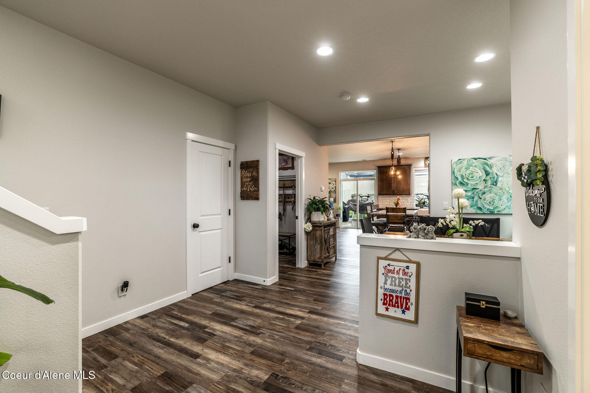 Coeur D'alene, Idaho, 83815, United States, 5 Bedrooms Bedrooms, ,4 BathroomsBathrooms,Residential,For Sale,1754735