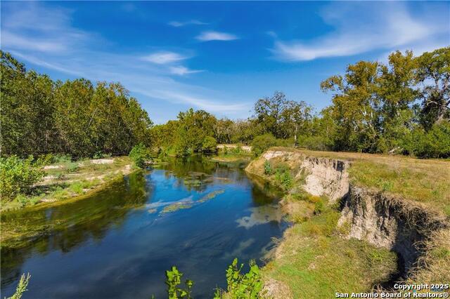 Kingsbury, Texas, 78638, United States, ,3 BathroomsBathrooms,Residential,For Sale,2005147