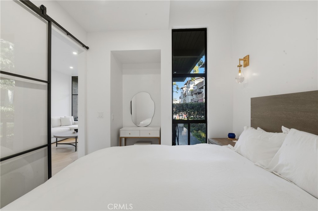 Long Beach, California, 90803, United States, 1 Bedroom Bedrooms, ,1 BathroomBathrooms,Residential,For Sale,2003113