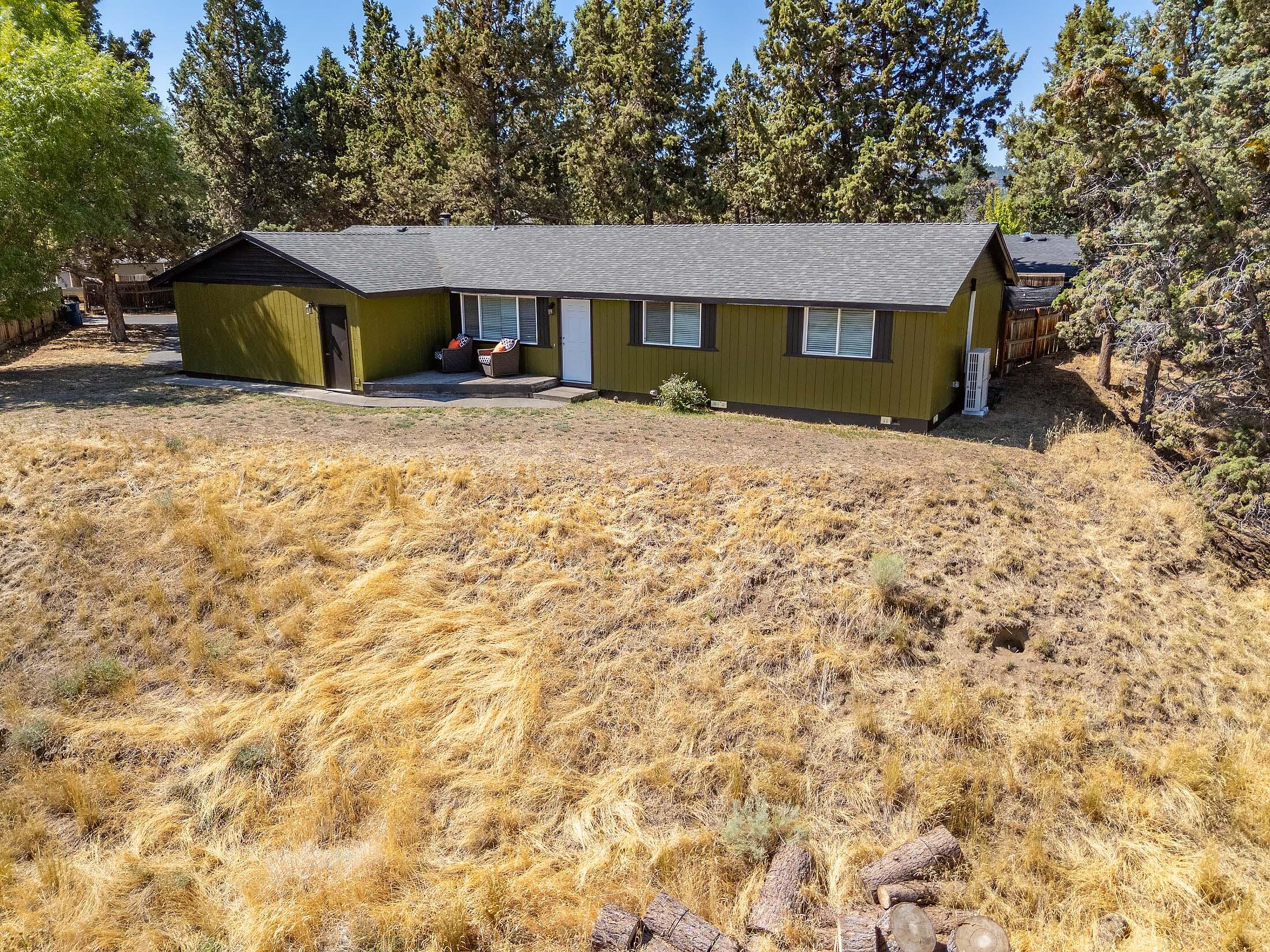 Bend, Oregon, 97701, United States, 3 Bedrooms Bedrooms, ,2 BathroomsBathrooms,Residential,For Sale,1913585