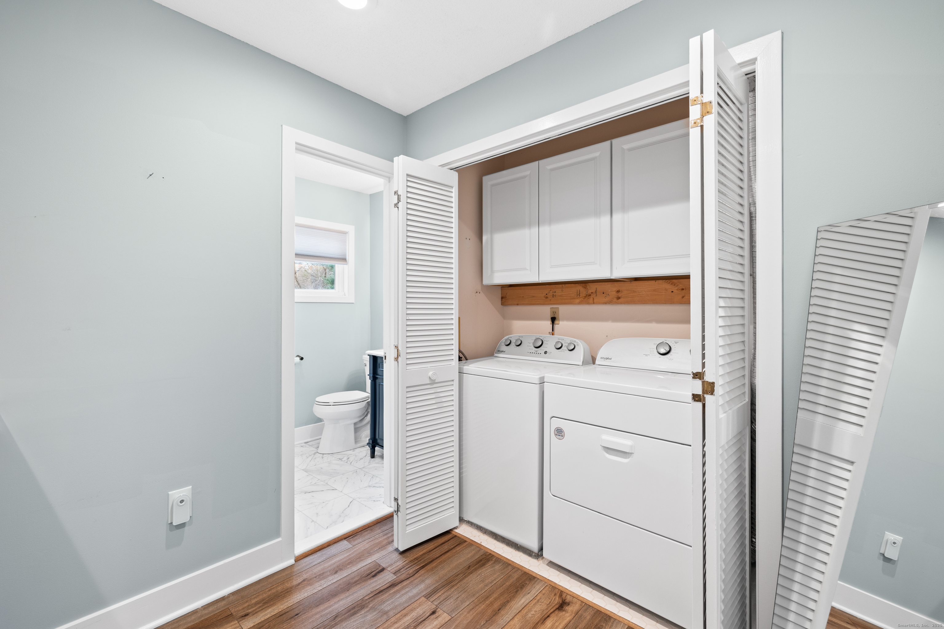 Avon, Connecticut, 06001, United States, 3 Bedrooms Bedrooms, ,4 BathroomsBathrooms,Residential,For Sale,1999811