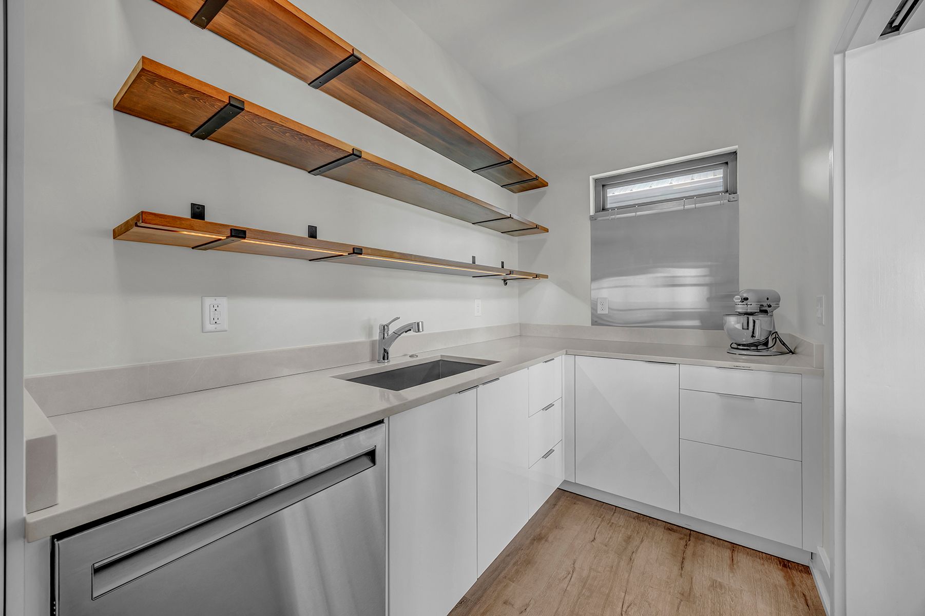  834 Fort Fisher Boulevard North, Kure Beach, NC 28449 - 物件實景