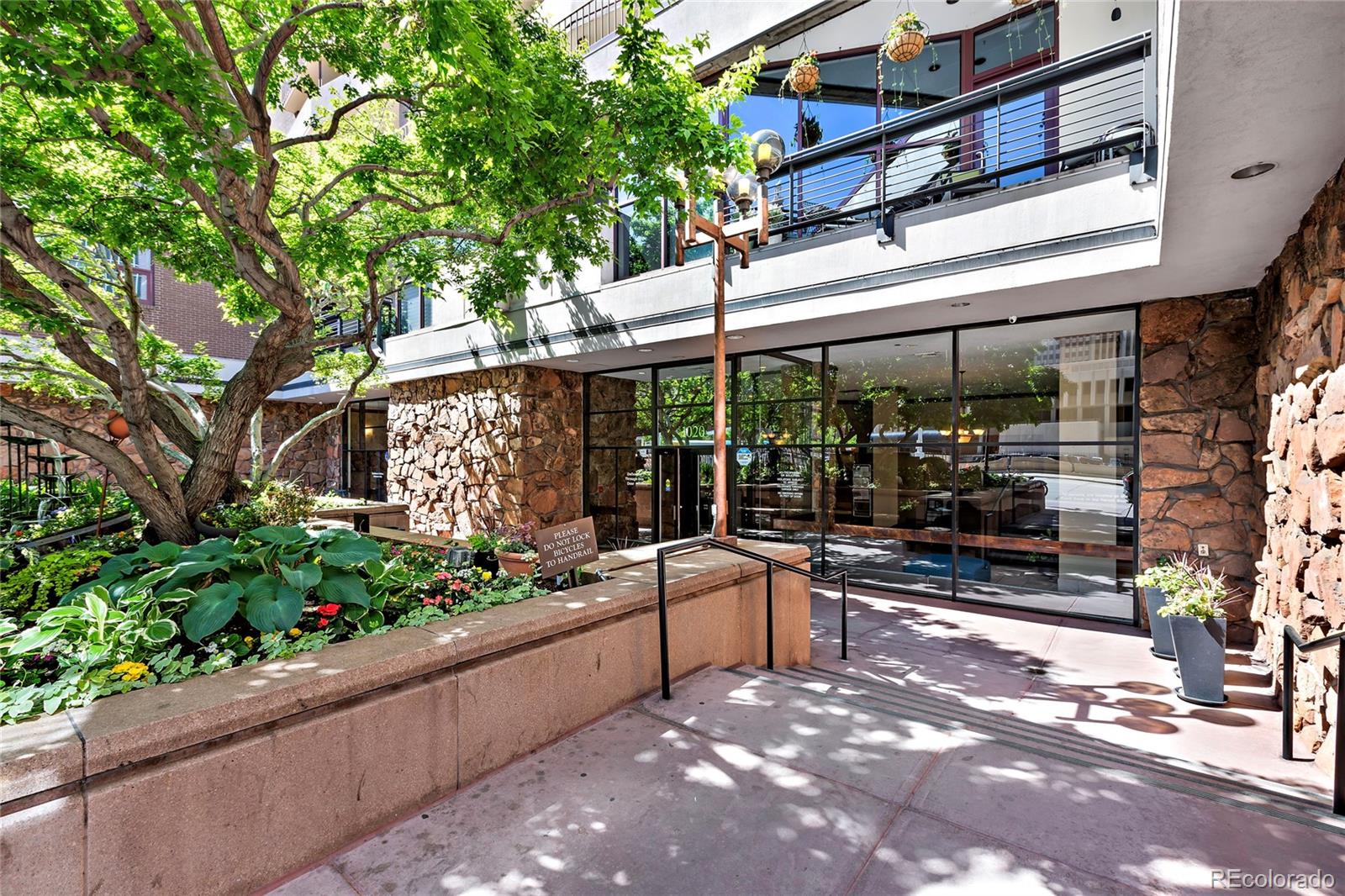 Denver, Colorado, 80202, United States, 1 Bedroom Bedrooms, ,2 BathroomsBathrooms,Residential,For Sale,1804678