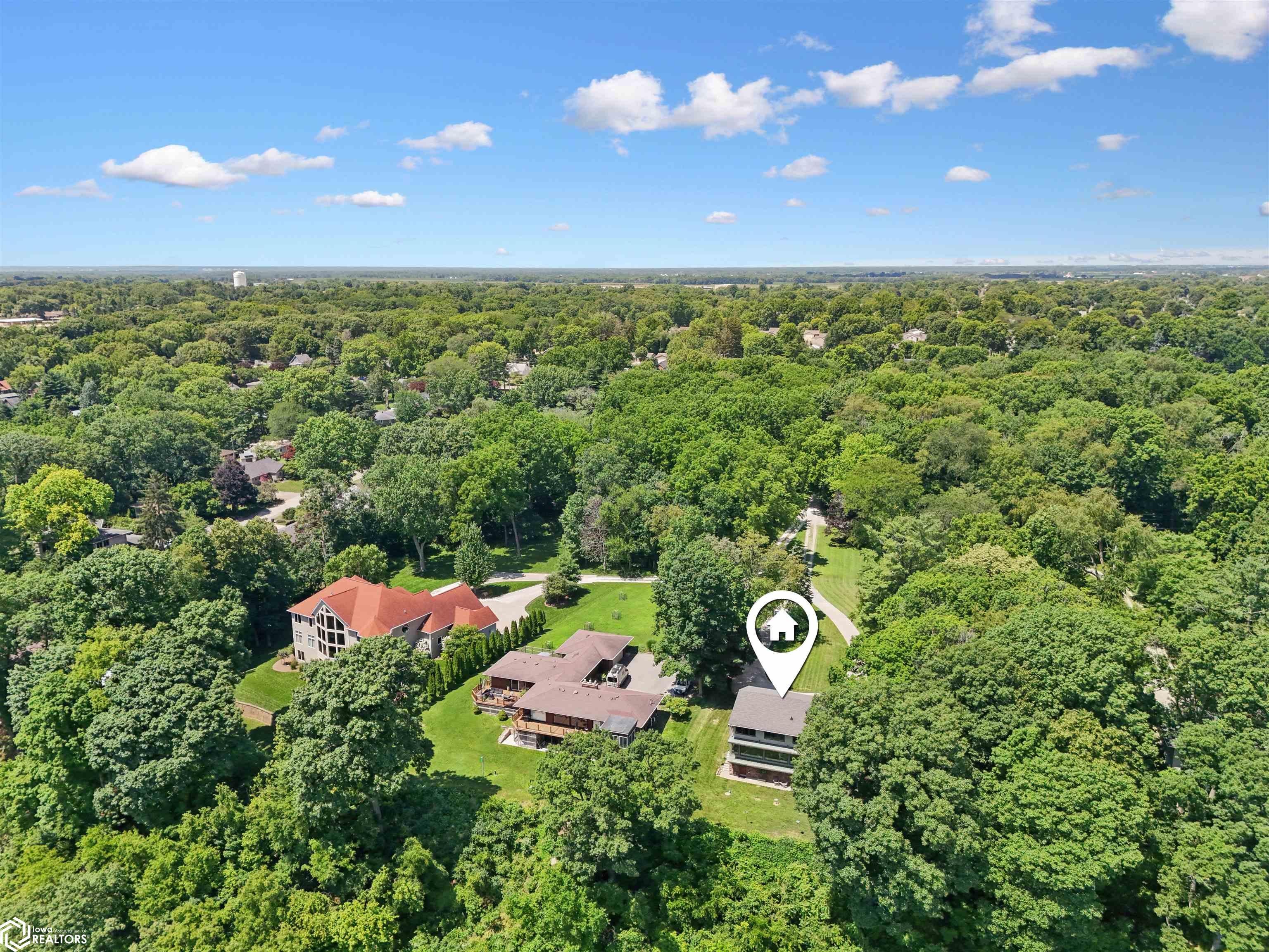 Burlington, Iowa, 52601, United States, 3 Bedrooms Bedrooms, ,3 BathroomsBathrooms,Residential,For Sale,1879200
