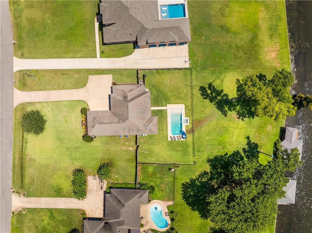 Natchitoches, Louisiana, 71457, United States, 4 Bedrooms Bedrooms, ,3 BathroomsBathrooms,Residential,For Sale,1974090