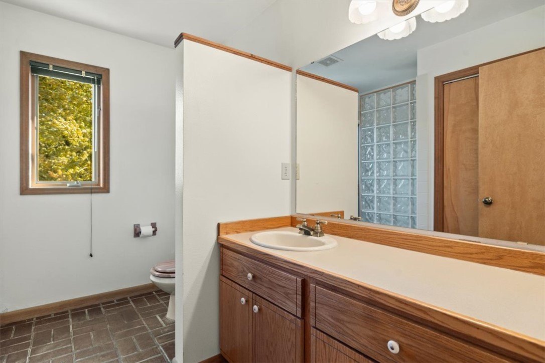 Joliet, Montana, 59044, United States, 3 Bedrooms Bedrooms, ,3 BathroomsBathrooms,Residential,For Sale,1983311