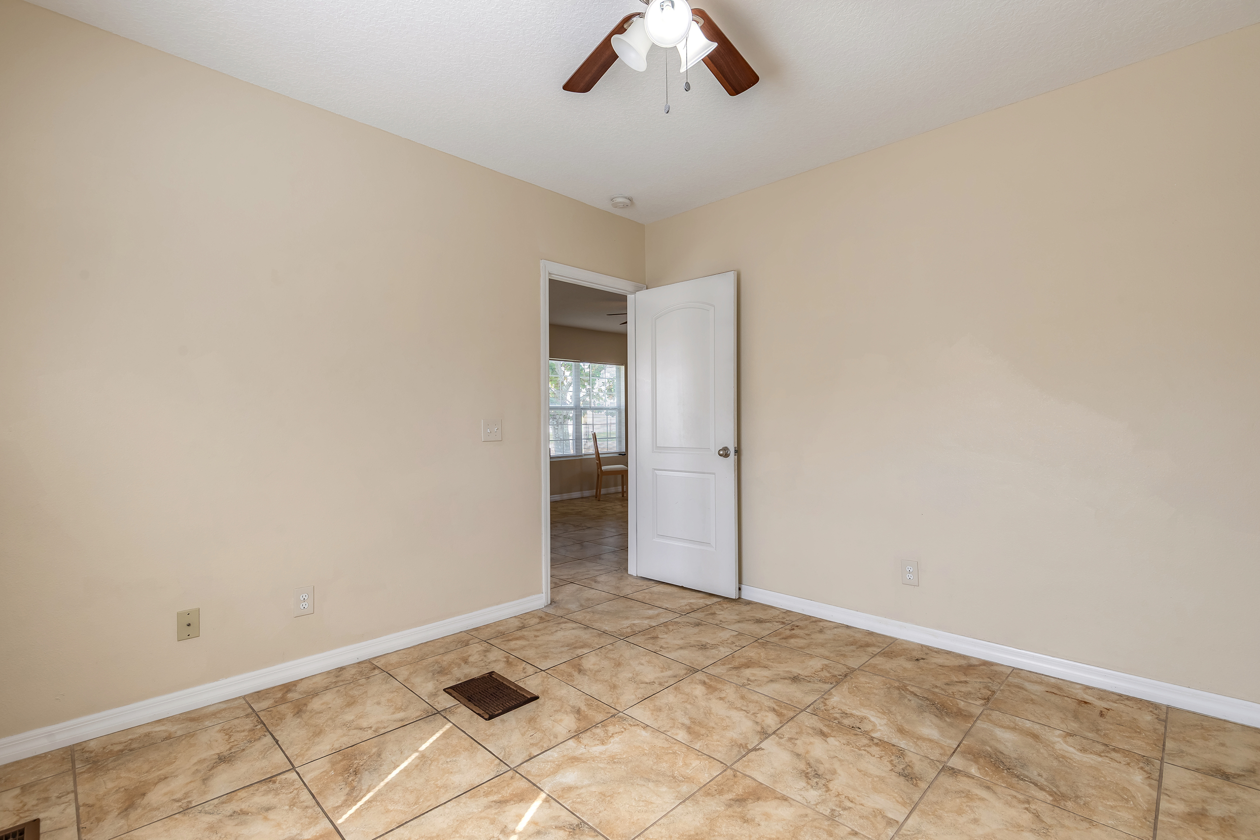 Daytona Beach, Florida, 32118, United States, 5 Bedrooms Bedrooms, ,3 BathroomsBathrooms,Residential,For Sale,1982545