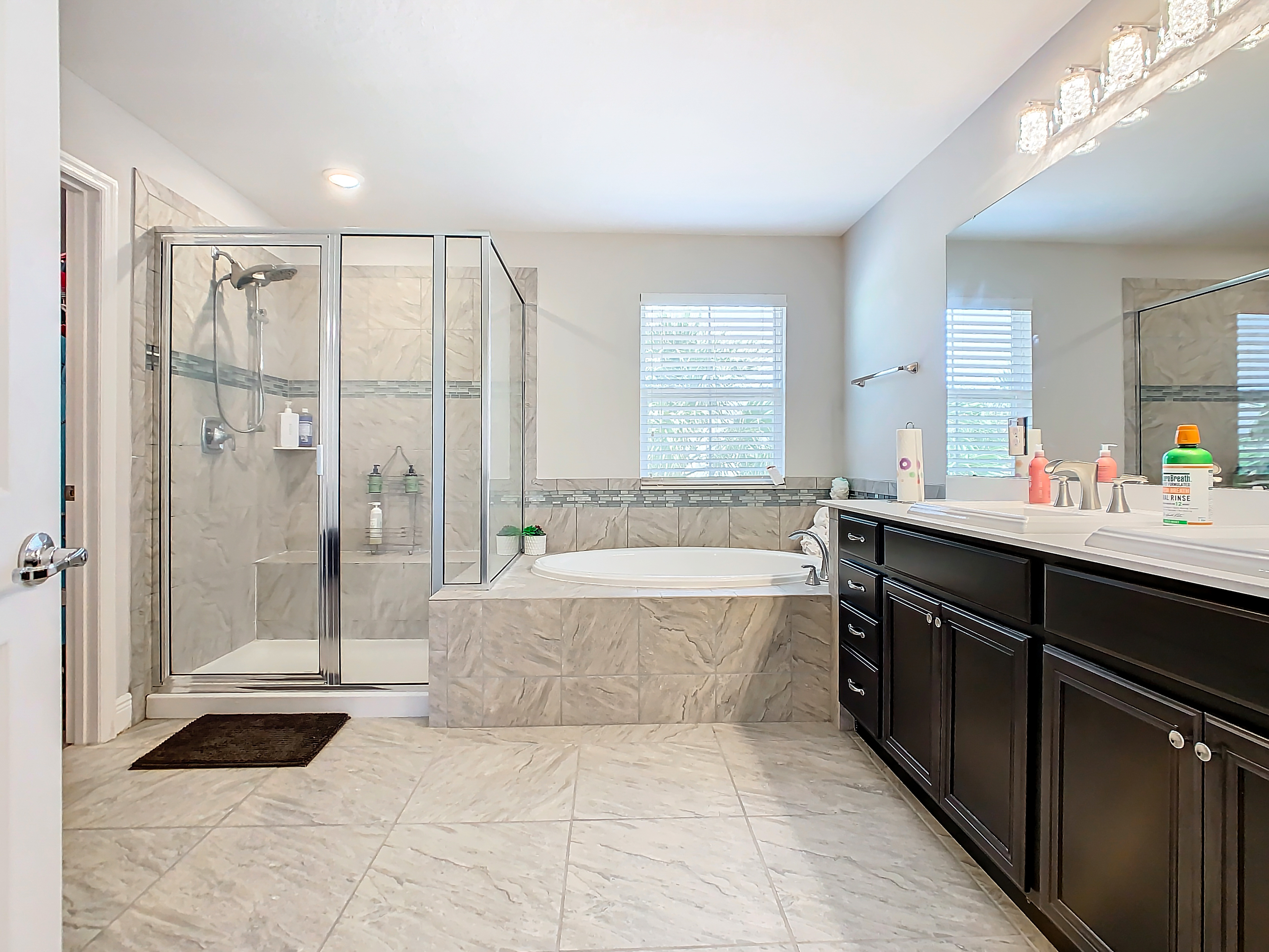 KISSIMMEE, Florida, 34746, United States, 4 Bedrooms Bedrooms, ,4 BathroomsBathrooms,Residential,For Sale,1976341