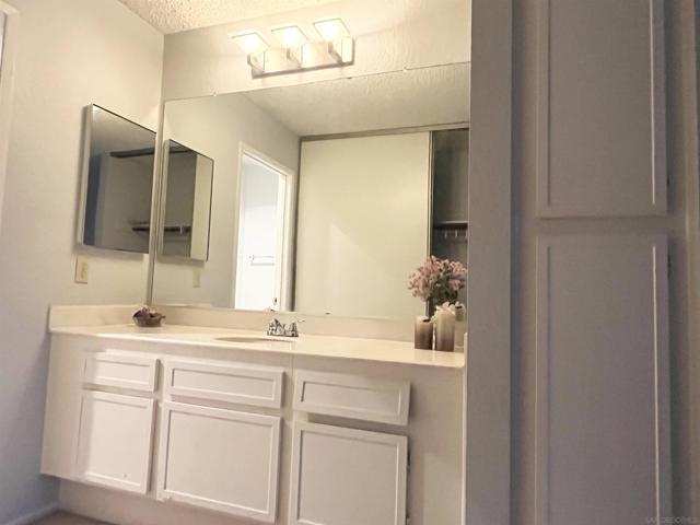 San Diego, California, 92126, United States, 2 Bedrooms Bedrooms, ,2 BathroomsBathrooms,Residential,For Sale,2009091