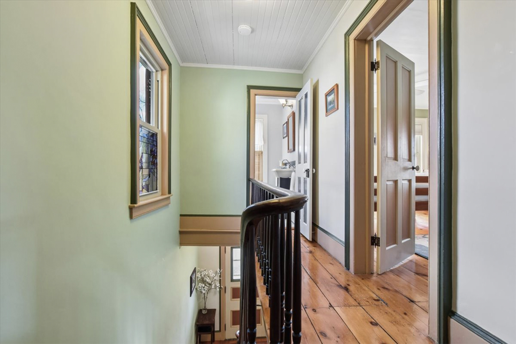  Classic Architectural Details in the Heart of Annandale - 物件實景