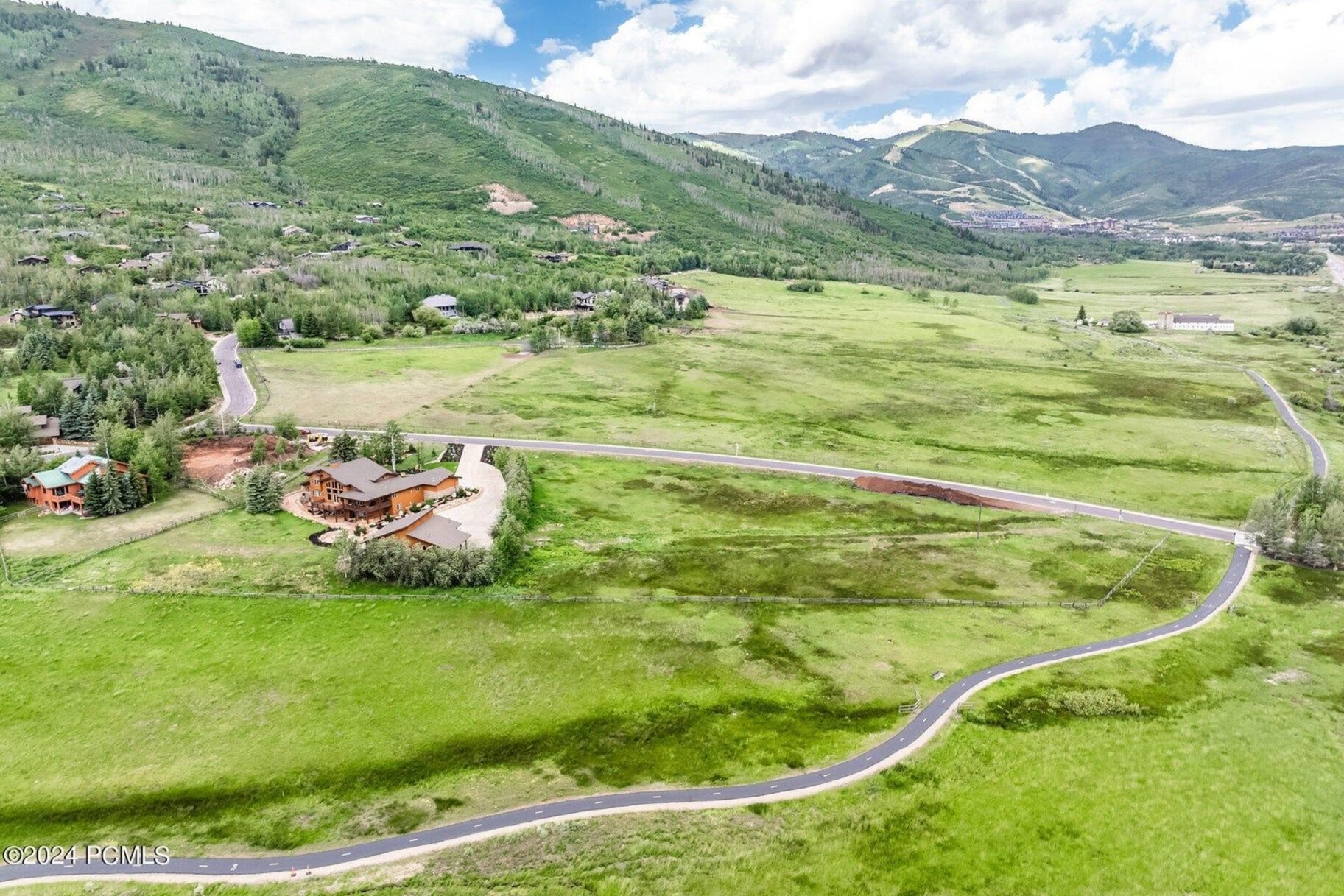  Spacious Six-Bedroom Home with Views in Park City Proper - 物件實景