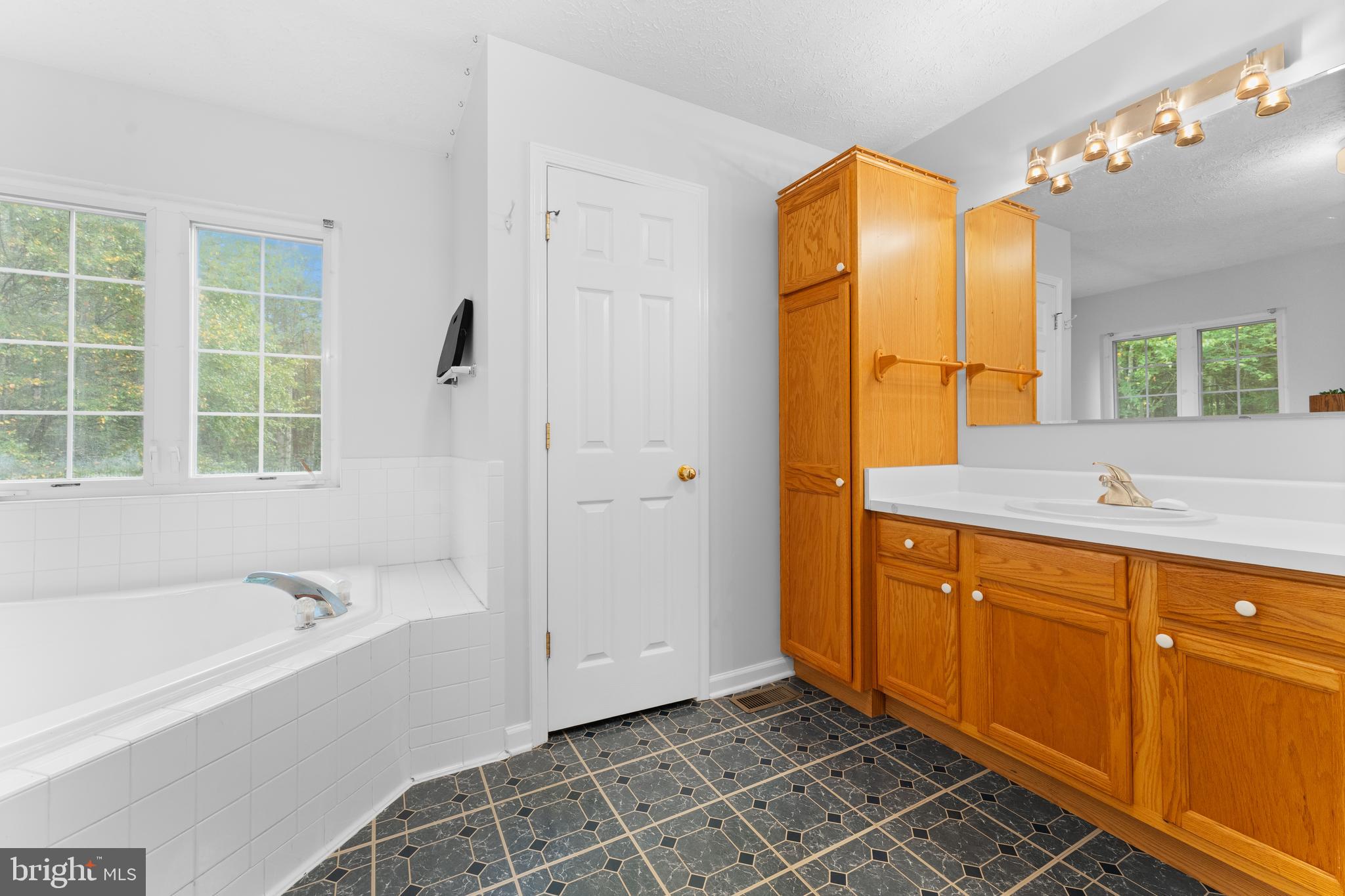 Madison, Virginia, 22727, United States, 3 Bedrooms Bedrooms, ,3 BathroomsBathrooms,Residential,For Sale,1982366