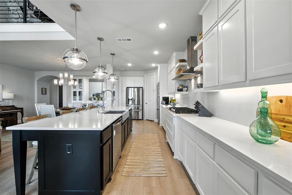 Fort Worth, Texas, 76123, United States, 4 Bedrooms Bedrooms, ,3 BathroomsBathrooms,Residential,For Sale,1932025