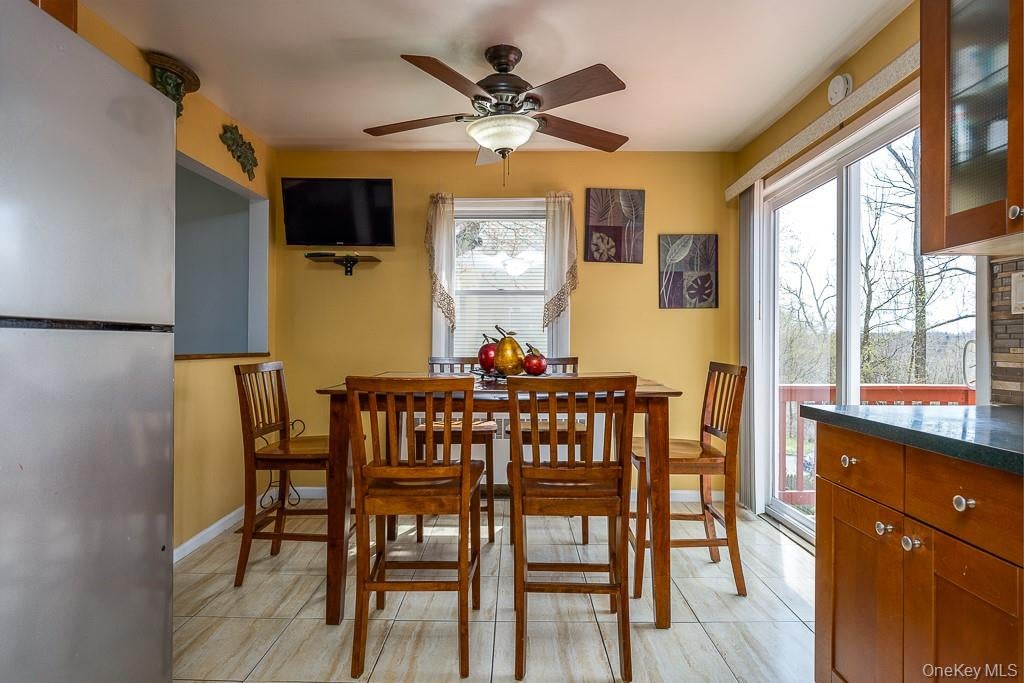 White Plains, New York, 10607, United States, 4 Bedrooms Bedrooms, ,2 BathroomsBathrooms,Residential,For Sale,1986046