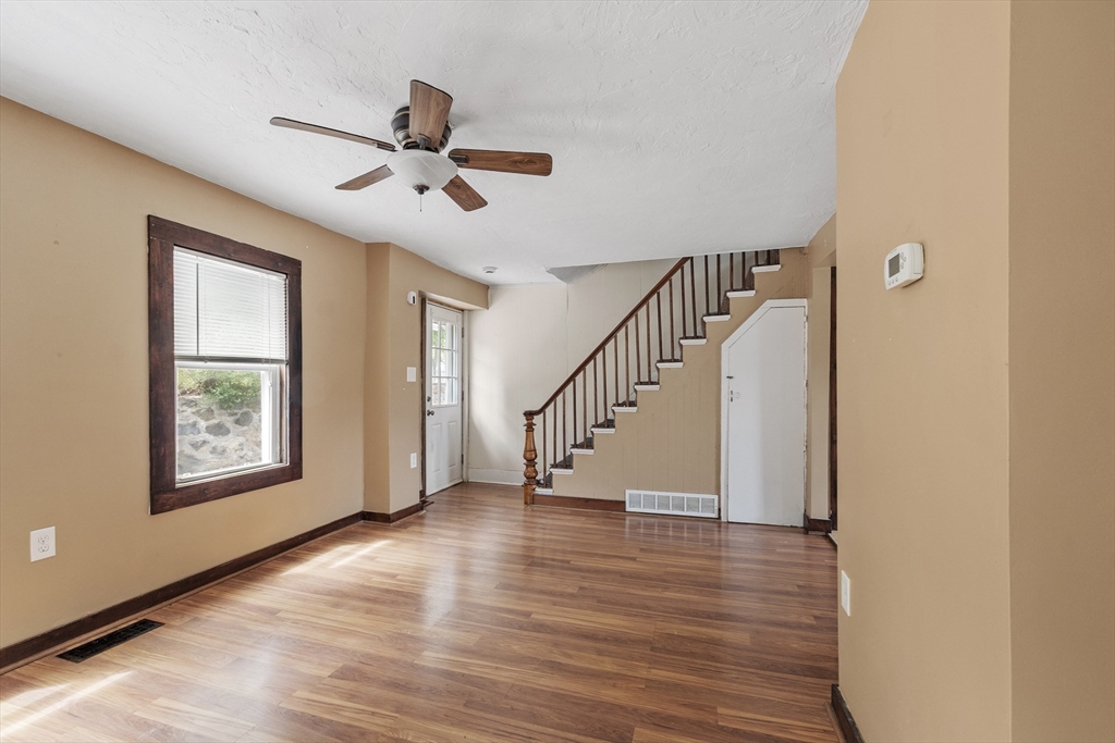 Stoneham, Massachusetts, 02180, United States, 4 Bedrooms Bedrooms, ,2 BathroomsBathrooms,Residential,For Sale,1898485