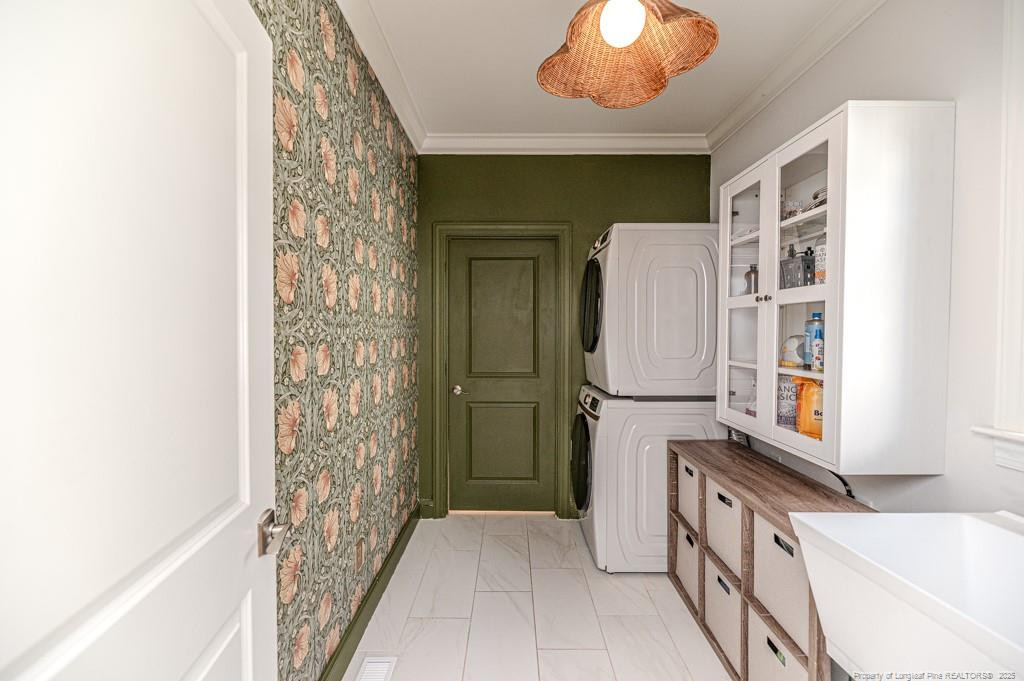 Sanford, North Carolina, 27330, United States, 4 Bedrooms Bedrooms, ,3 BathroomsBathrooms,Residential,For Sale,1970014