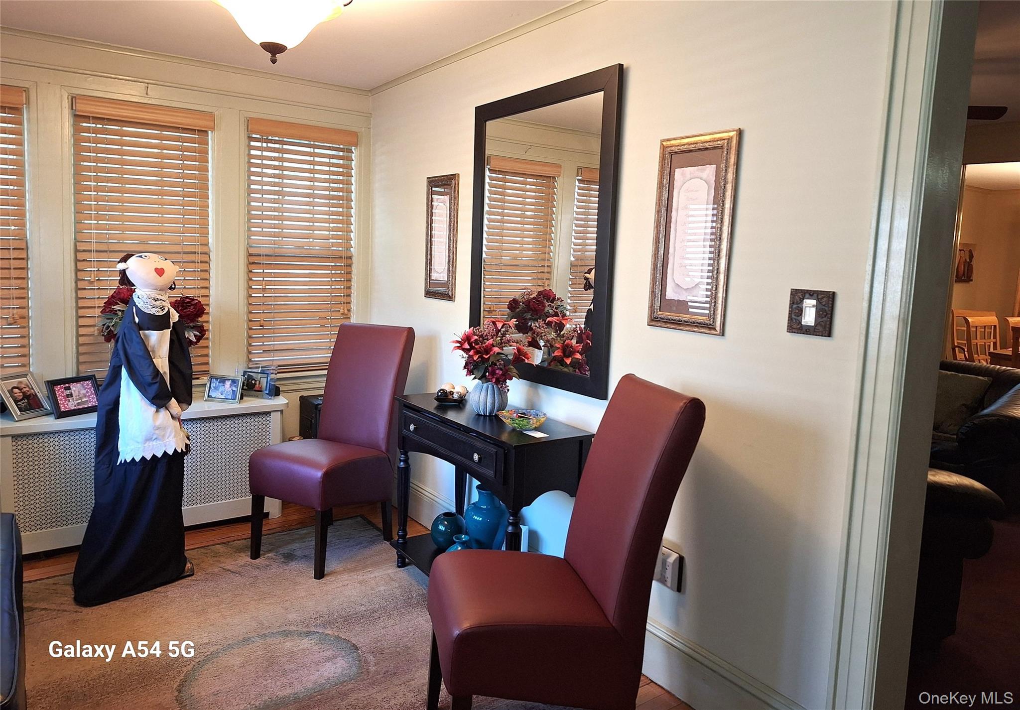 Woodhaven, New York, 11421, United States, 4 Bedrooms Bedrooms, ,2 BathroomsBathrooms,Residential,For Sale,2048228