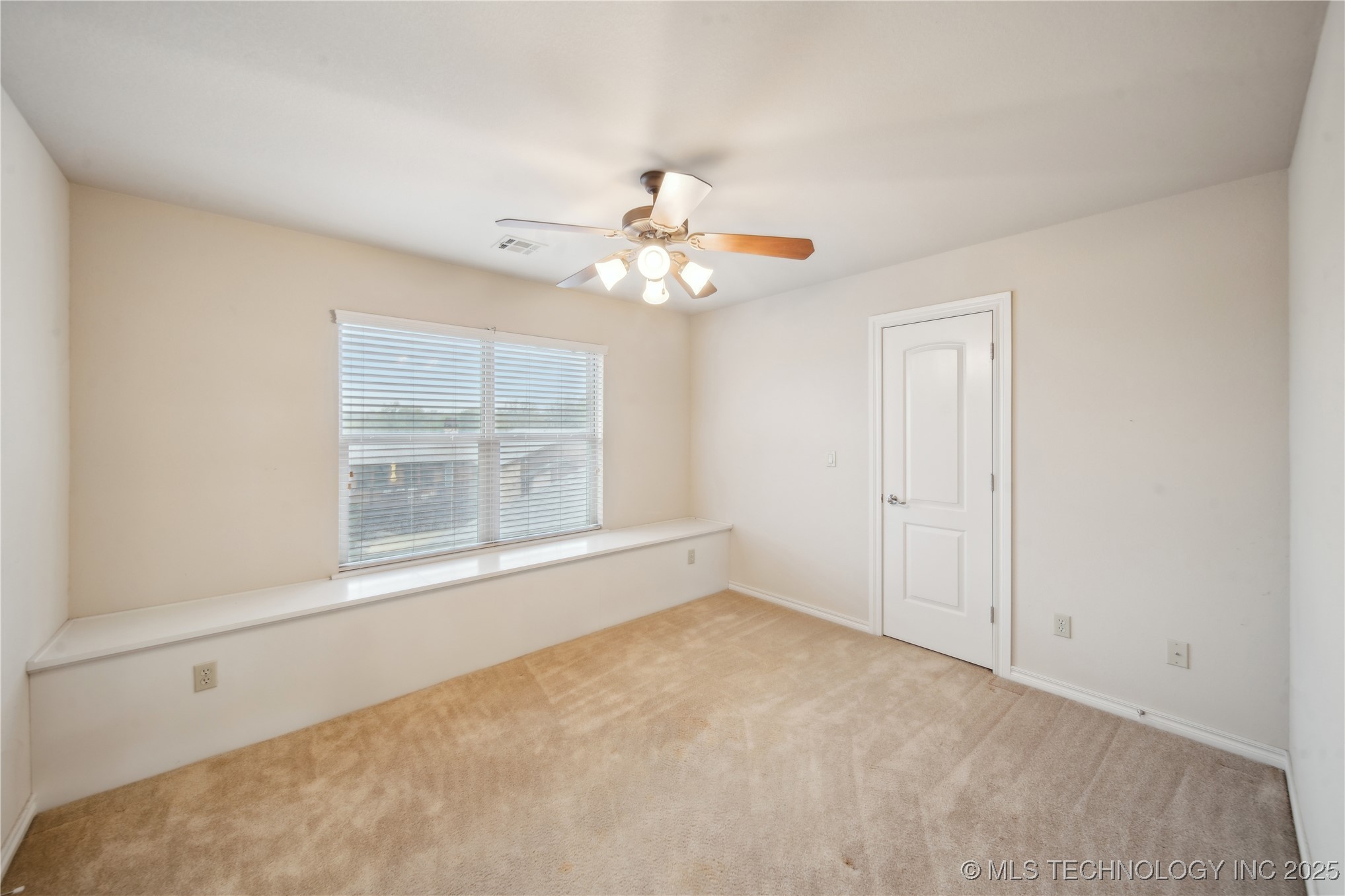 Tulsa, Oklahoma, 74145, United States, 5 Bedrooms Bedrooms, ,4 BathroomsBathrooms,Residential,For Sale,1758720